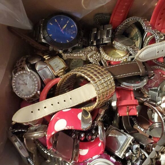 Resellers Lot of 40 Watches Collectors Flea Market Crafters Steampunk NO OFFERS! - Picture 7 of 10